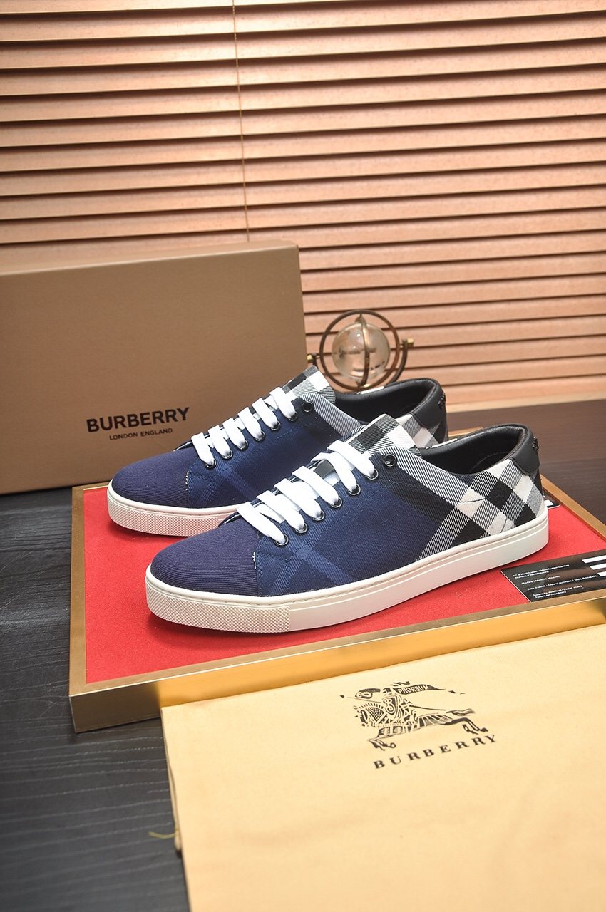 Burberry Navy Check Low-Top Sneakers - White Laces And Rubber Sole