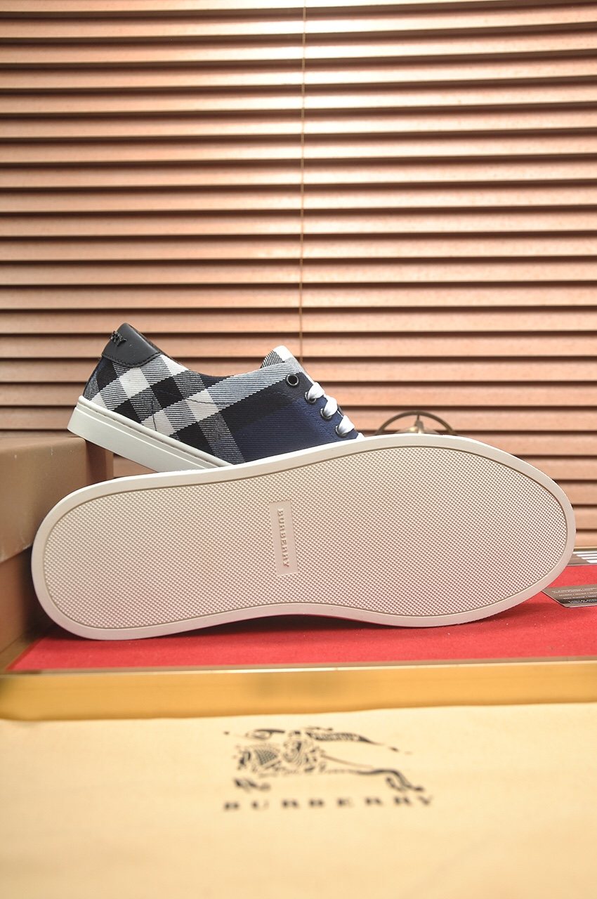 Burberry Navy Check Low-Top Sneakers - White Laces And Rubber Sole